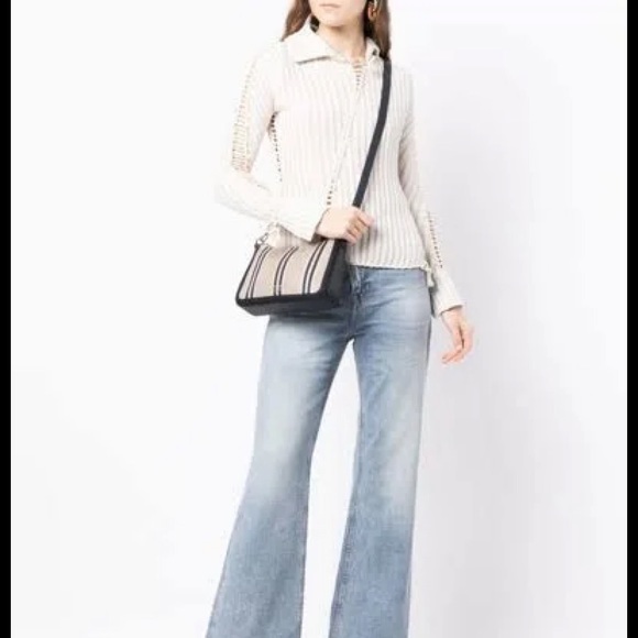 Never been used before leather Kate Spade cross body purse. - Picture 2 of 11